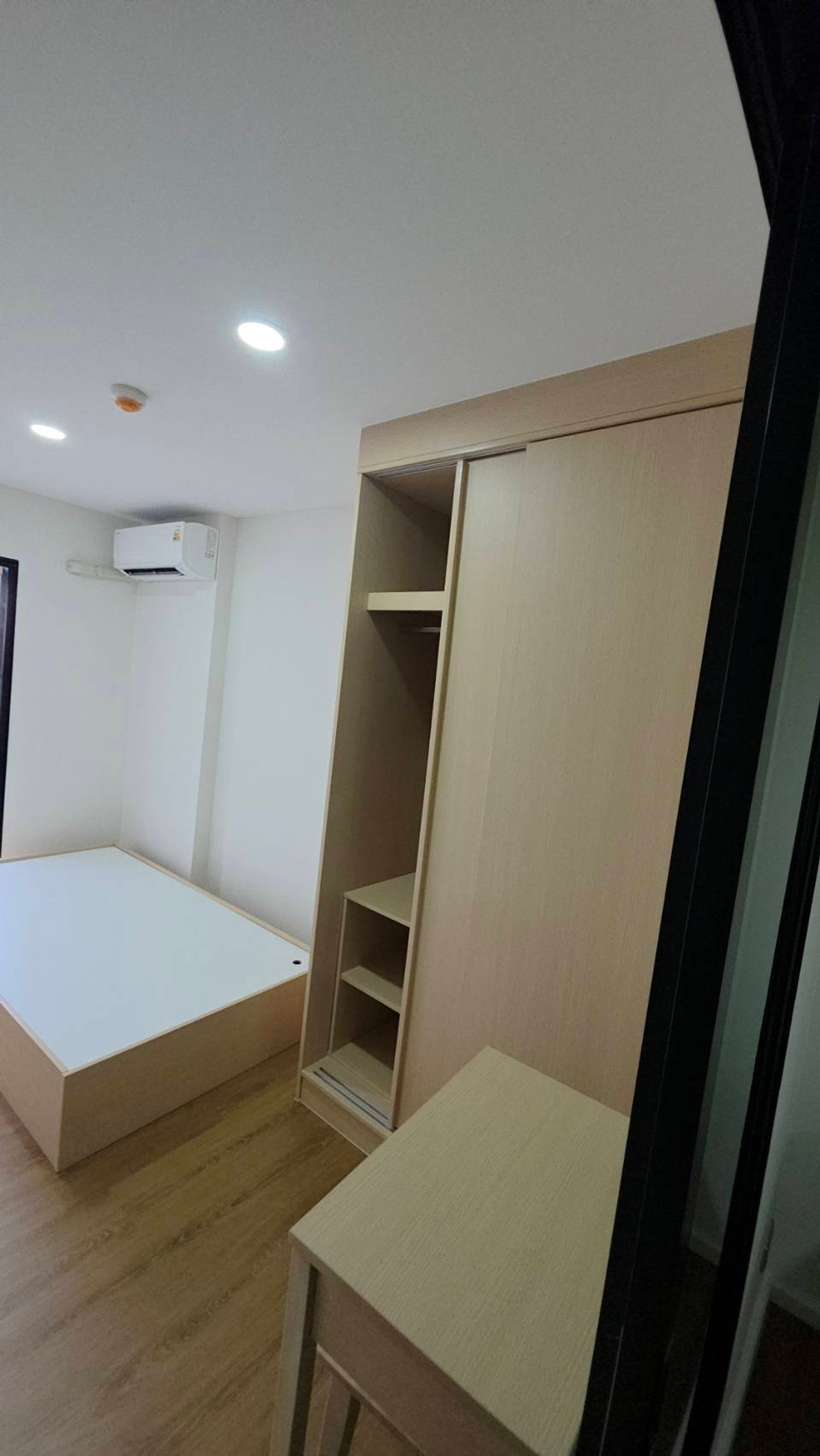 For RentCondoSamut Prakan,Samrong : 🔥Urgent for rent🔥 ALIVE SUKHUMVIT 76 (Alife Sukhumvit 76) Building B, 5th floor, new room, first hand, fully furnished, ready to move in 📏 Size 48.12 sq m. | 2 bedrooms, 1 bathroom Line @bzprOperty