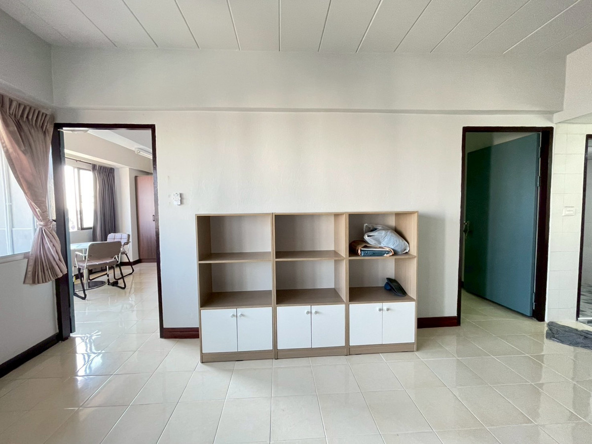 ขายคอนโดนวมินทร์ รามอินทรา : อมรพันธ์ คอนโด ตึก R4 2 นอน 2 น้ำ 70 ตารางเมตร ตกแต่งใหม่ พร้อมเฟอร์ครบ