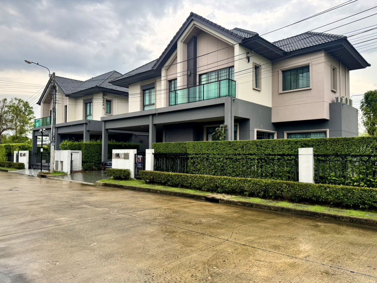 ขายบ้านพระราม 5 ราชพฤกษ์ บางกรวย : ไลฟ์ บางกอก บูเลอวาร์ด ราชพฤกษ์ - รัตนาธิเบศร์ / 5 ห้องนอน (ขาย), Life Bangkok Boulevard Ratchapruek - Rattanathibate / 5 Bedrooms (FOR SALE) FRUNC021