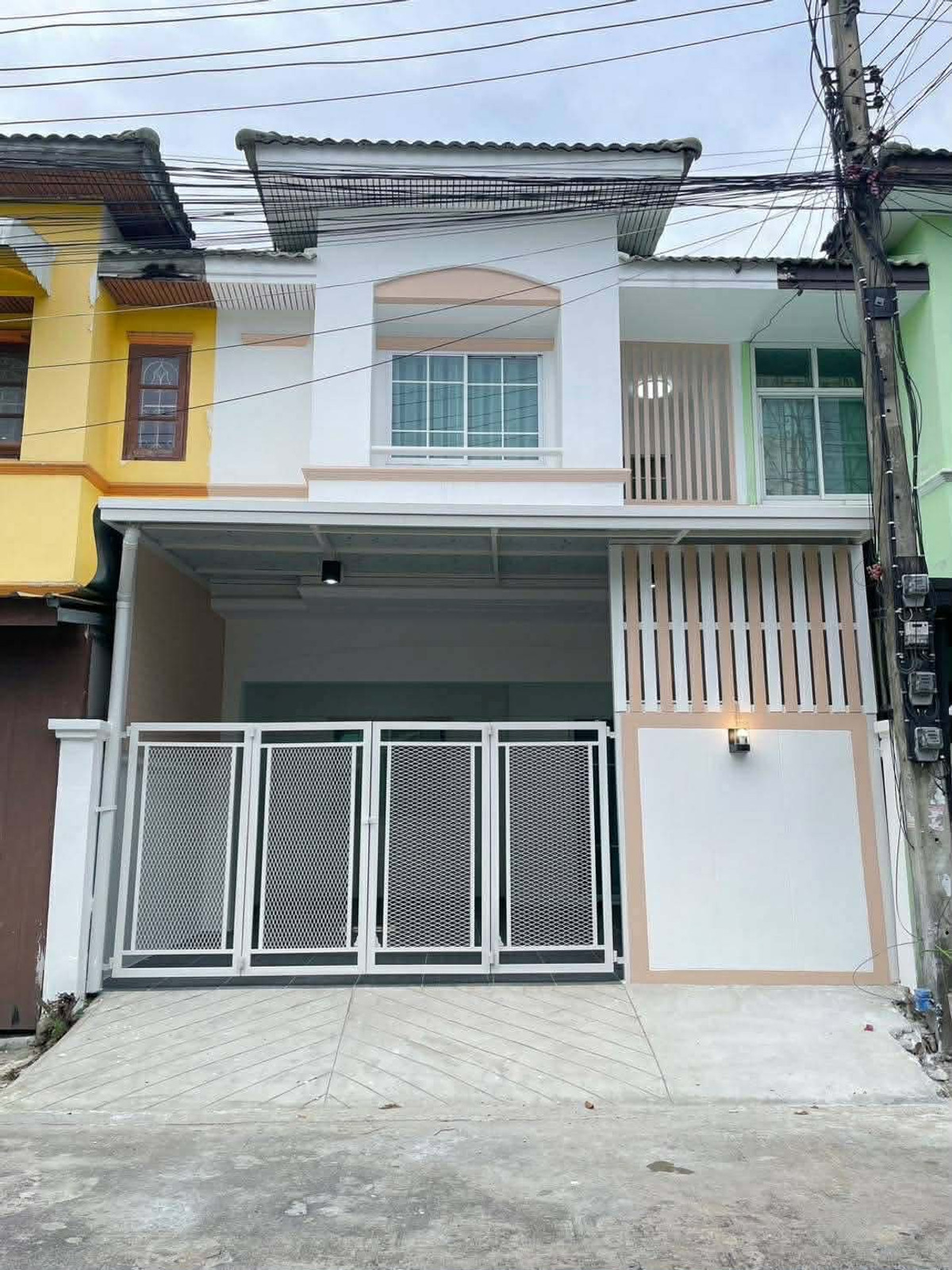 ขายทาวน์โฮมปทุมธานี รังสิต ธรรมศาสตร์ : ME2500564 ด่วน! บ้านสวยพร้อมอยู่ หมู่บ้านพรพิมาน วิลล์ รังสิต-คลอง 5 ราคาดีสุดในโครงการ