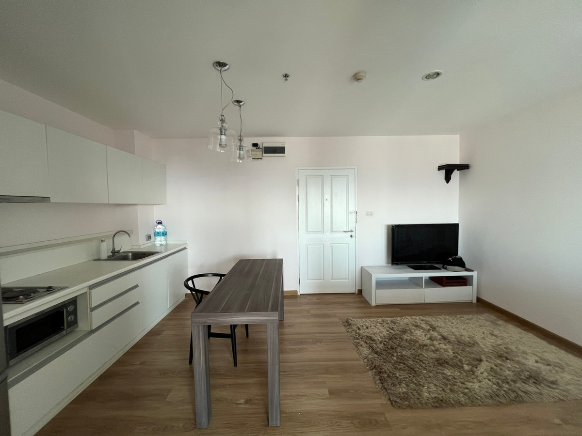 For SaleCondoLadprao, Central Ladprao : Sym Condo, newly renovated room, Thairath side, open view, very good location at Lat Phrao intersection. Near Chatuchak, central ladprao