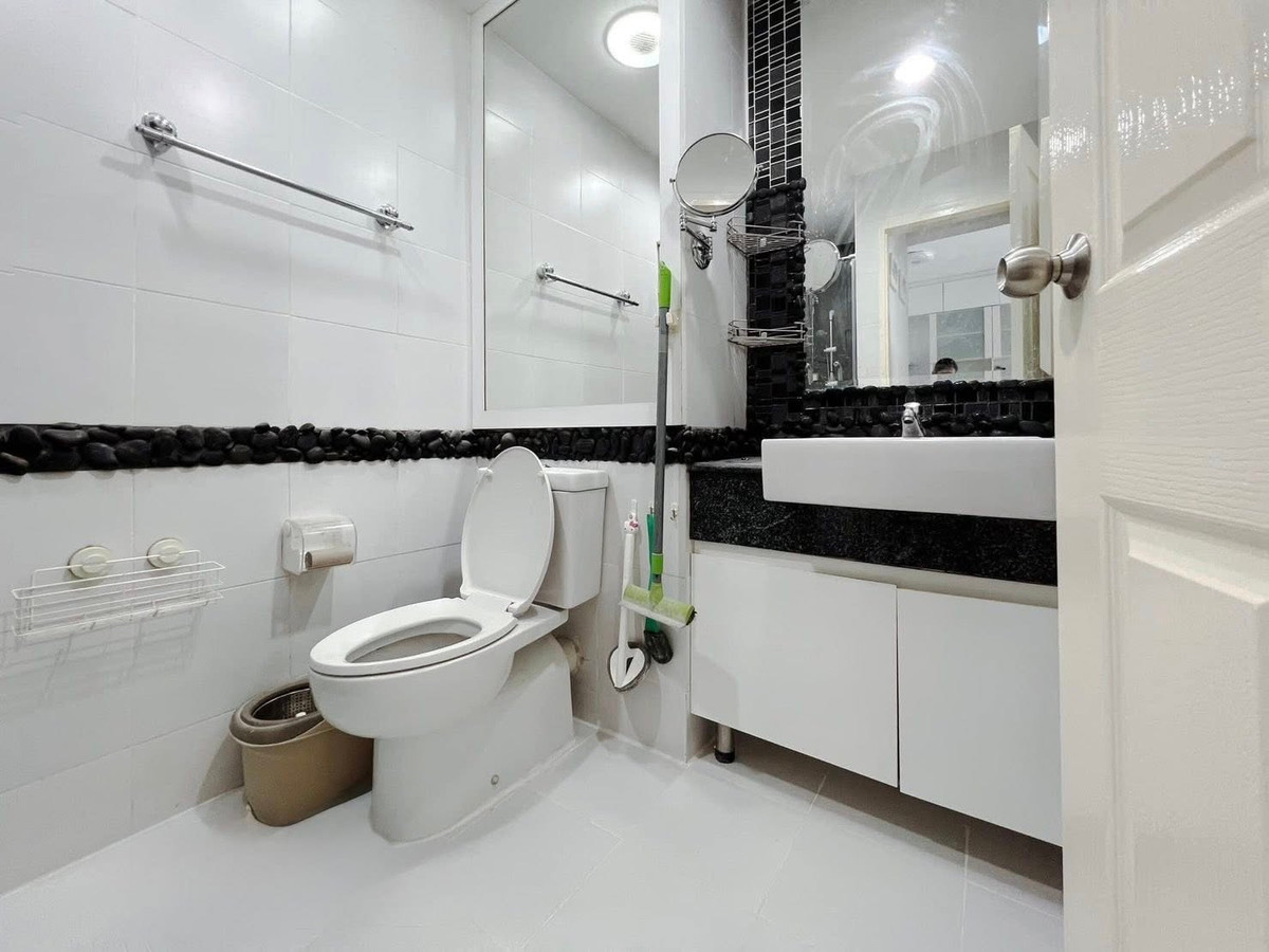 ขายคอนโดพระราม 9 เพชรบุรีตัดใหม่ RCA : 1Bed ห้องมุมแต่งสวยราคาดีที่สุด!!⭐A Space Hideaway Asoke - Ratchada (เอ สเปซ ไฮด์อเวย์ อโศก - รัชดา)