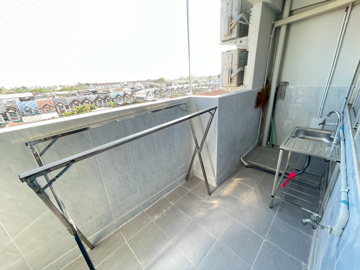 ขายคอนโดนวมินทร์ รามอินทรา : อมรพันธ์ คอนโด ตึก R4 2 นอน 2 น้ำ 70 ตารางเมตร ตกแต่งใหม่ พร้อมเฟอร์ครบ