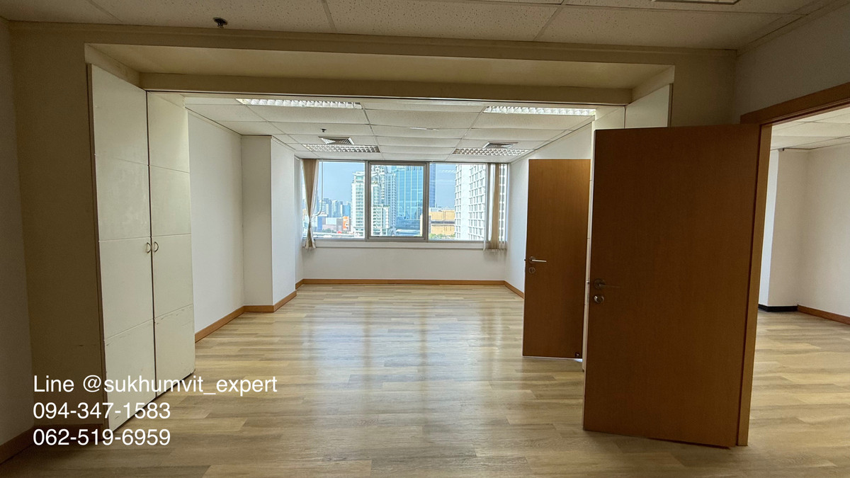 For RentOfficeSukhumvit, Asoke, Thonglor : Office for Rent – Near BTS Ekkamai (5-Minute Walk)