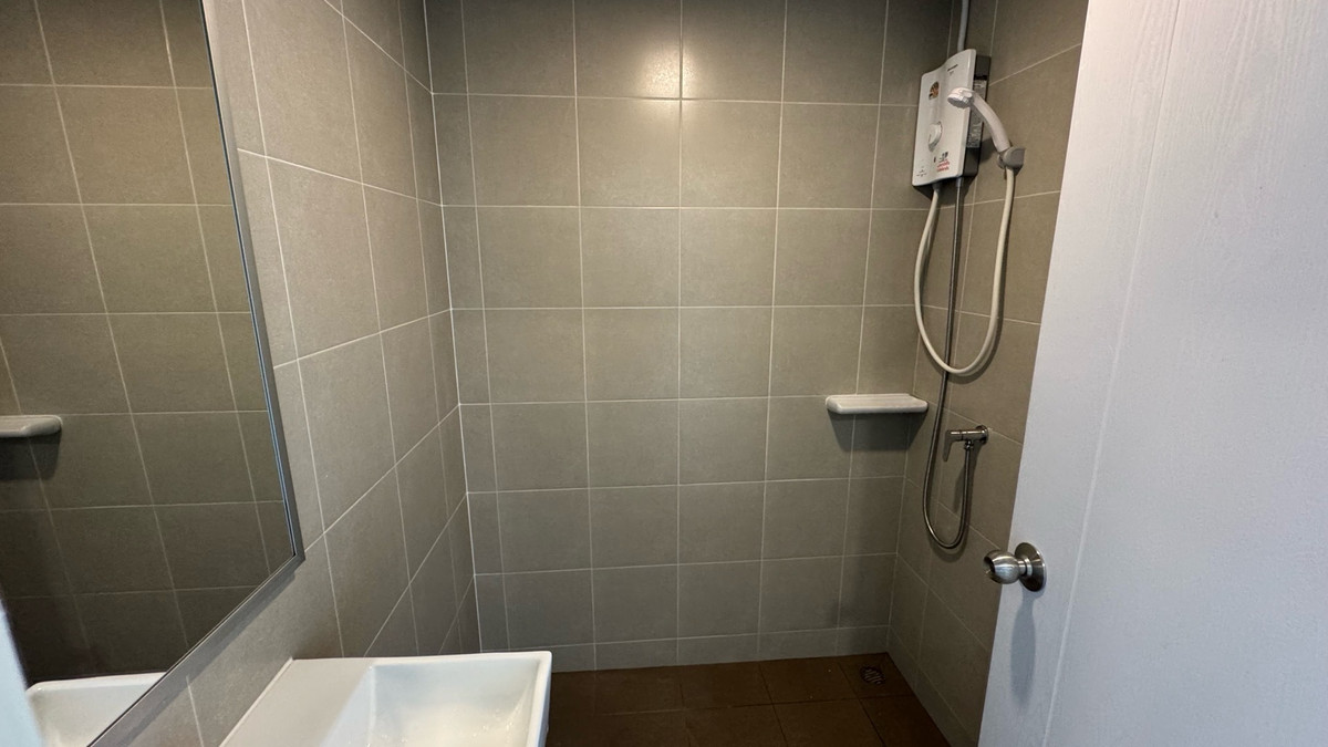 ให้เช่าคอนโดแจ้งวัฒนะ เมืองทอง : ปล่อยเช่าด่วน!!! 🔥🔥🔥 🎉Lumpini Ville Chaengwatthana-Pakkret Station 🎉🔥ห้องใหม่ อยู่ก่อนเจ้าของ🔥  ✅ชั้น 18 ขนาด 23.xx ตรม. แบบ Studio วิวเมือง + สวน Line @bzprOperty