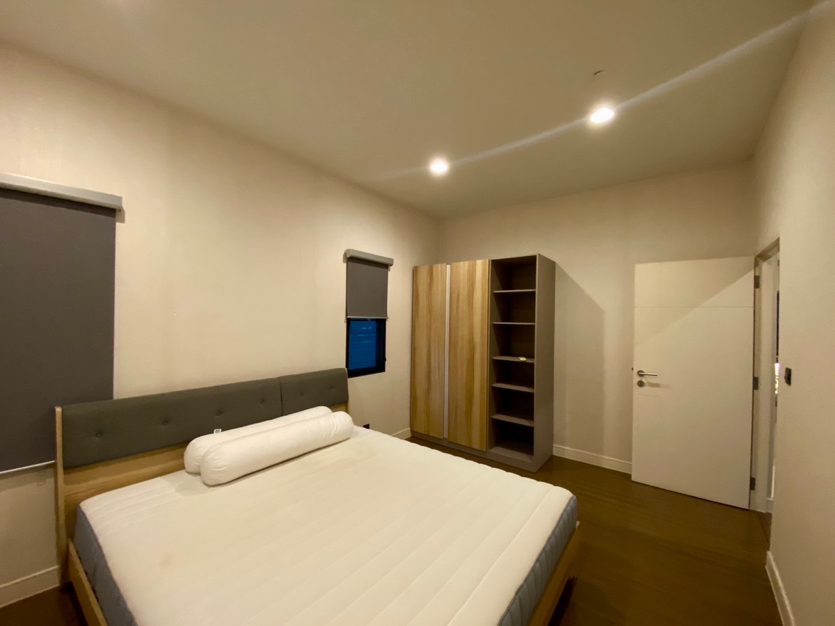 For SaleHousePattanakan, Srinakarin : Urgent Sale – 2-Storey Single House at Setthasiri Krungthep Kreetha | Special Price Below Market | Ready to Move In