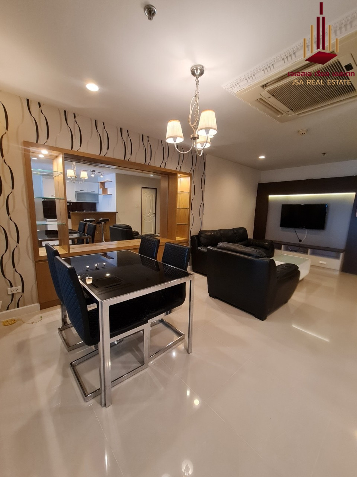 For SaleCondoSukhumvit, Asoke, Thonglor : ✨ For Sale: Sukhumvit Living Town Condo ✨ 💰 Only 5,700,000 THB