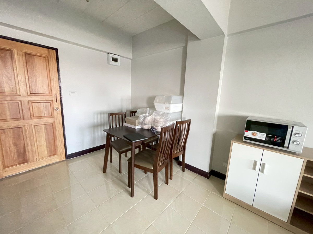 ขายคอนโดนวมินทร์ รามอินทรา : อมรพันธ์ คอนโด ตึก R4 2 นอน 2 น้ำ 70 ตารางเมตร ตกแต่งใหม่ พร้อมเฟอร์ครบ