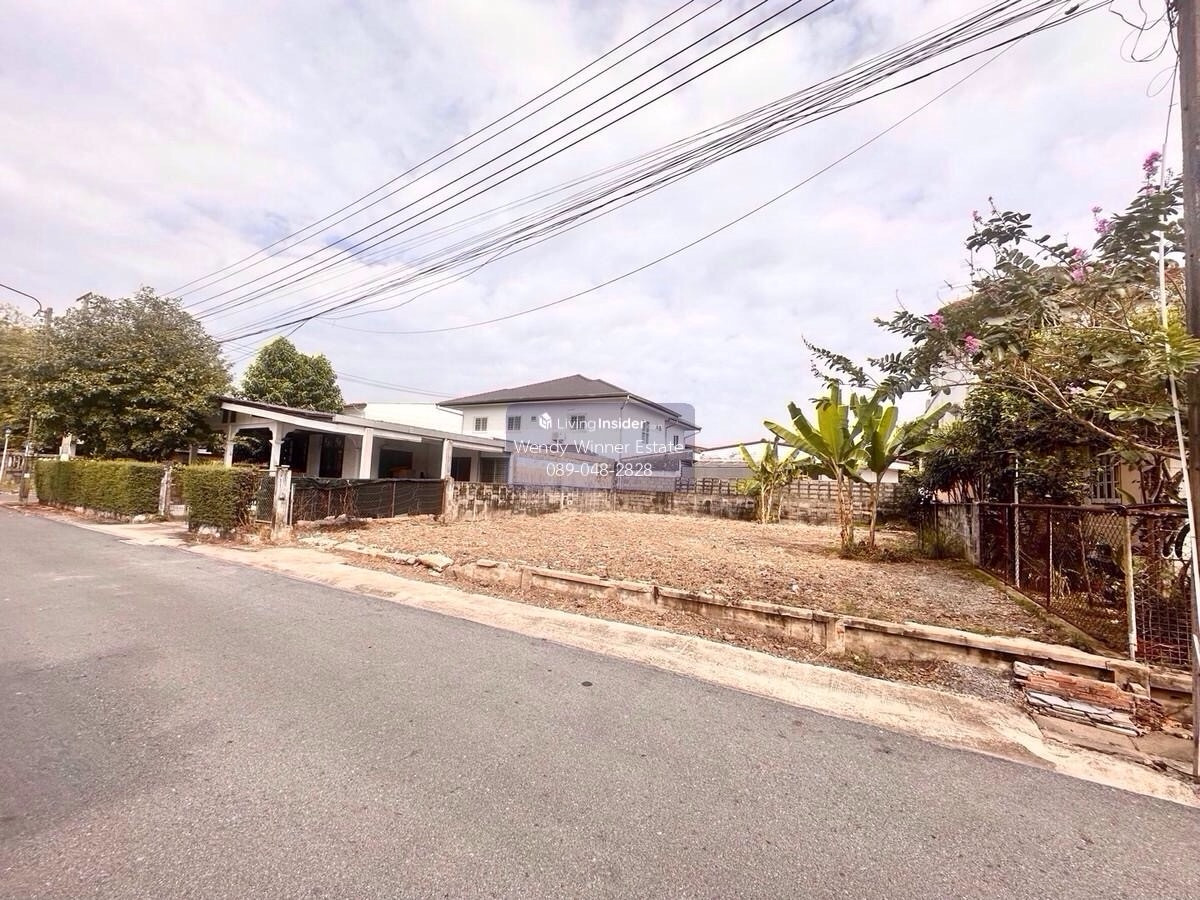 ขายที่ดินนวมินทร์ รามอินทรา : ขายที่ดินนวมินทร์ สวยเงียบสงบ น้ำไม่ท่วมเเปลงนี้เมื่อปี 2554, ที่ดินในโครงการปลอดภัย ไม่พลุกพล่าน, เข้าออกได้สองซอย ซอยนวมินทร์ 68 เเละ ประเสริฐมนูกิจ 46  ใกล้ทางด่วนเอกมัย-รามอินทรา, ใกล้รพ.พญาไท นวมินทร์ 4.8 กม., ใกล้ Foodland นวมินทร์ เปิด 24 ชม.