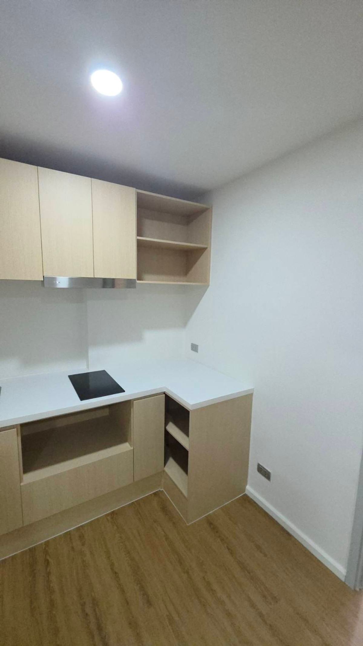 For RentCondoSamut Prakan,Samrong : 🔥Urgent for rent🔥 ALIVE SUKHUMVIT 76 (Alife Sukhumvit 76) Building B, 5th floor, new room, first hand, fully furnished, ready to move in 📏 Size 48.12 sq m. | 2 bedrooms, 1 bathroom Line @bzprOperty