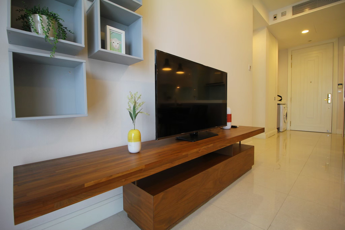 ขายคอนโดวิทยุ ชิดลม หลังสวน : คอนโด2 ห้องนอน ย่านหลังสวน ที่ Q Langsuan , Contact 062-496-6454