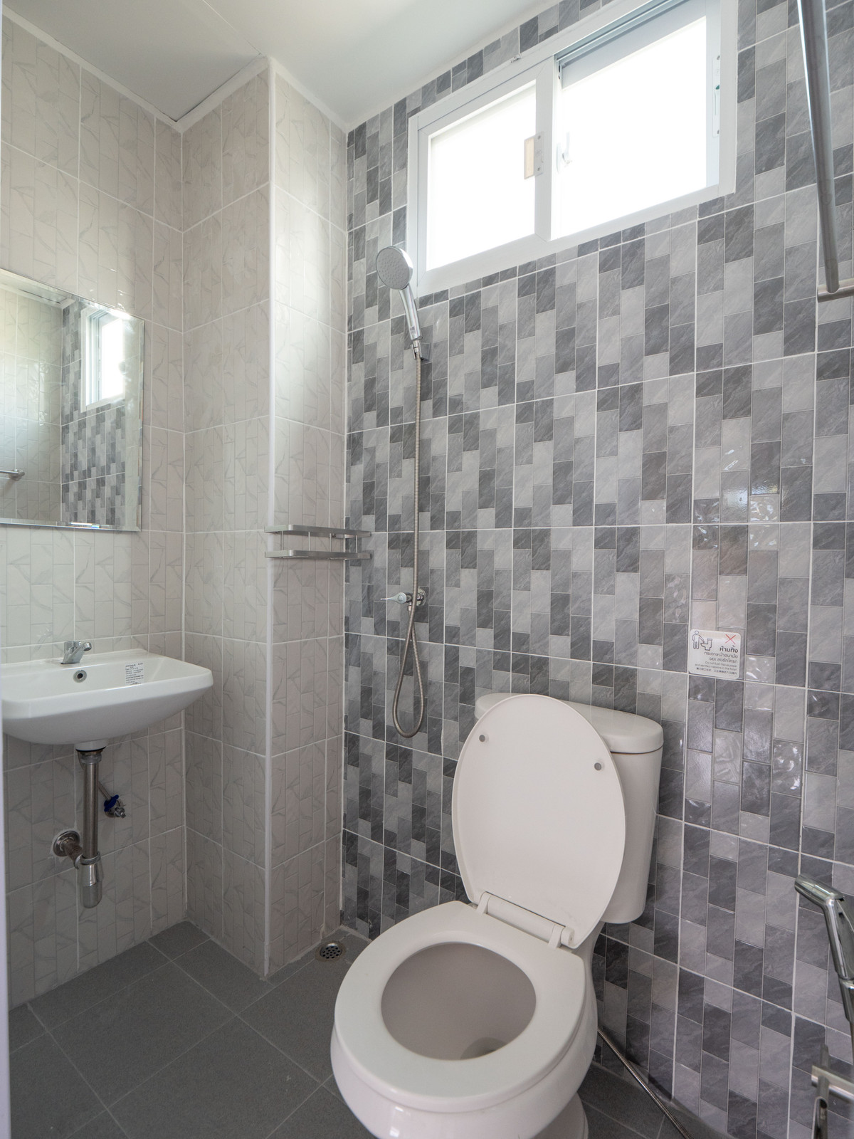 ขายกิจการโรงแรม & กิจการอพาร์ตเมนต์บางนา แบริ่ง ลาซาล : #ขายอพาร์ทเม้นท์ #ขายหอพัก #ใกล้เมกะบางนา ผลตอบแทน Yield% 7.5% ให้ไวเลยครับ พึ่งสร้างเสร็จใหม่ๆ มี 10 ห้อง ผู้เช่าเต็มทุกห้อง 100% ราคาดีมากๆ 