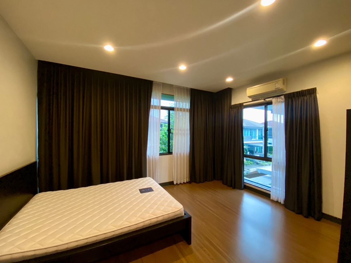 For SaleHousePattanakan, Srinakarin : Urgent Sale – 2-Storey Single House at Setthasiri Krungthep Kreetha | Special Price Below Market | Ready to Move In