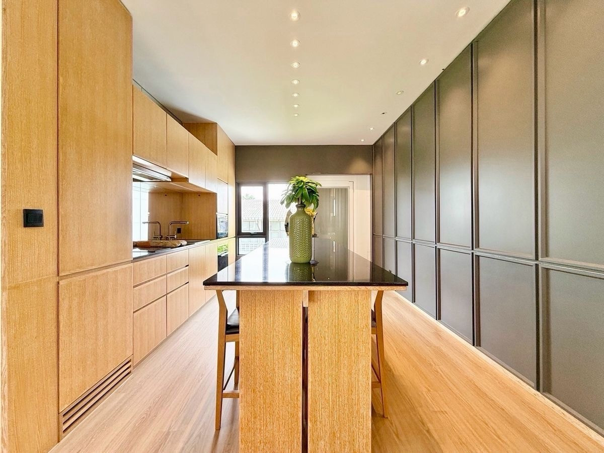 ขายทาวน์โฮมลาดพร้าว เซ็นทรัลลาดพร้าว : 🏛️✨Baan Puripuri Ladprao 41✨Home Office 3.5 ชั้น ขนาด 295 ตร.ม. 31 ตร.ว. | 1 ห้องนอน 4 ห้องน้ำ 6 ที่จอด เริ่ม 21.64 MB ติดต่อนัดชม Tel.0922635410 (เอิร์ธ)