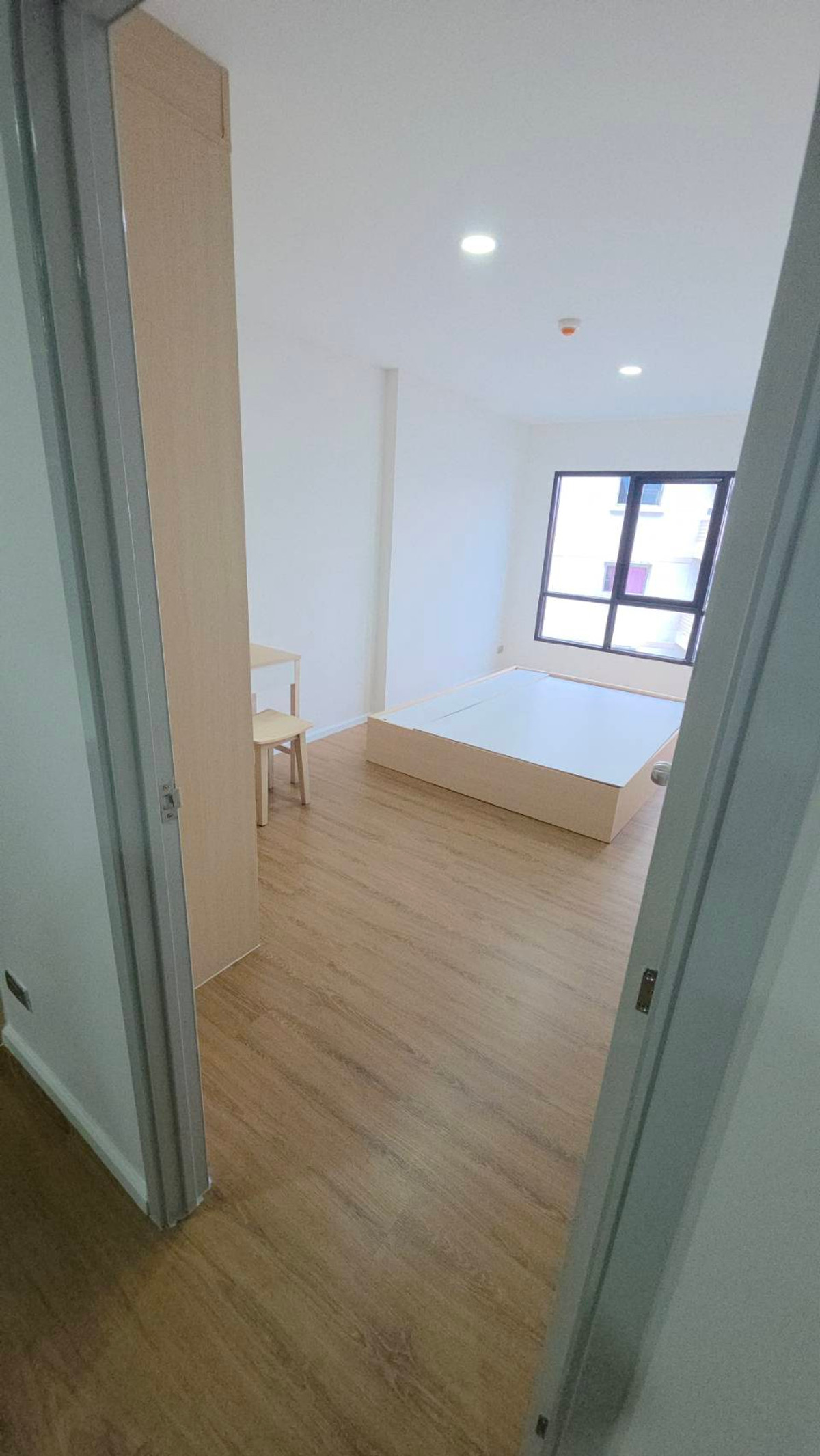 For RentCondoSamut Prakan,Samrong : 🔥Urgent for rent🔥 ALIVE SUKHUMVIT 76 (Alife Sukhumvit 76) Building B, 5th floor, new room, first hand, fully furnished, ready to move in 📏 Size 48.12 sq m. | 2 bedrooms, 1 bathroom Line @bzprOperty