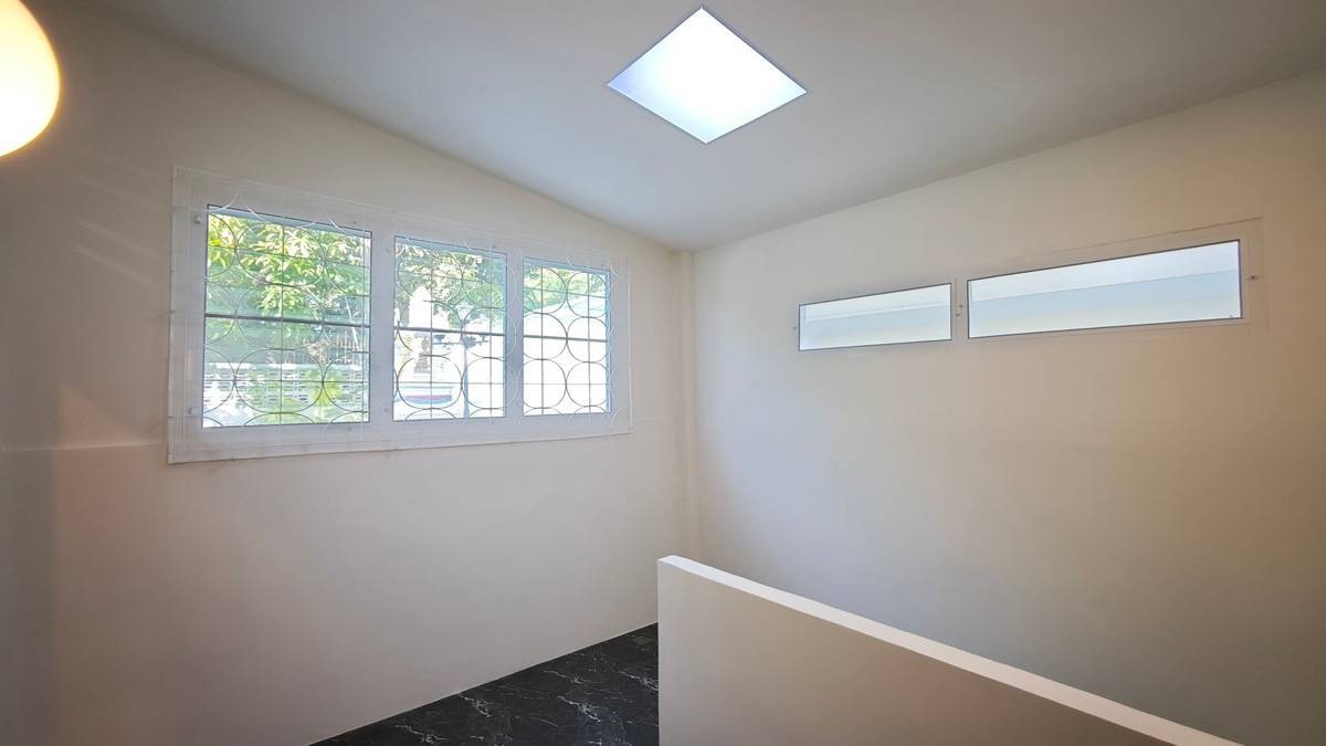 ให้เช่าทาวน์โฮมโชคชัย4 ลาดพร้าว71 : ให้เช่าทาวน์โฮม ใกล้ โรงพยาบาลเปาโล โชคชัย4 เพียง 3 นาที