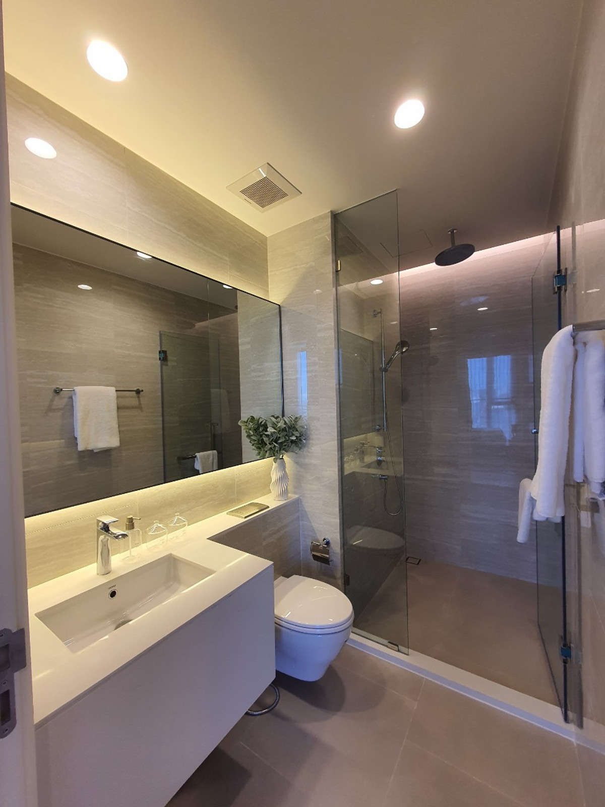 For SaleCondoSathorn, Narathiwat : 🔥Special promotion!! Buy directly to the project 🔥Anil Sathorn 12 (2 bedrooms, 2 bathrooms, 64 sq m.) only 17.19 MB!! Tel.0922635410 (Earth)