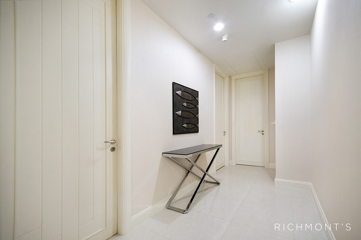 ขายคอนโดวิทยุ ชิดลม หลังสวน : คอนโดหรู 2 ห้องนอน ที่ Q Langsuan , Contact 062-496-6454