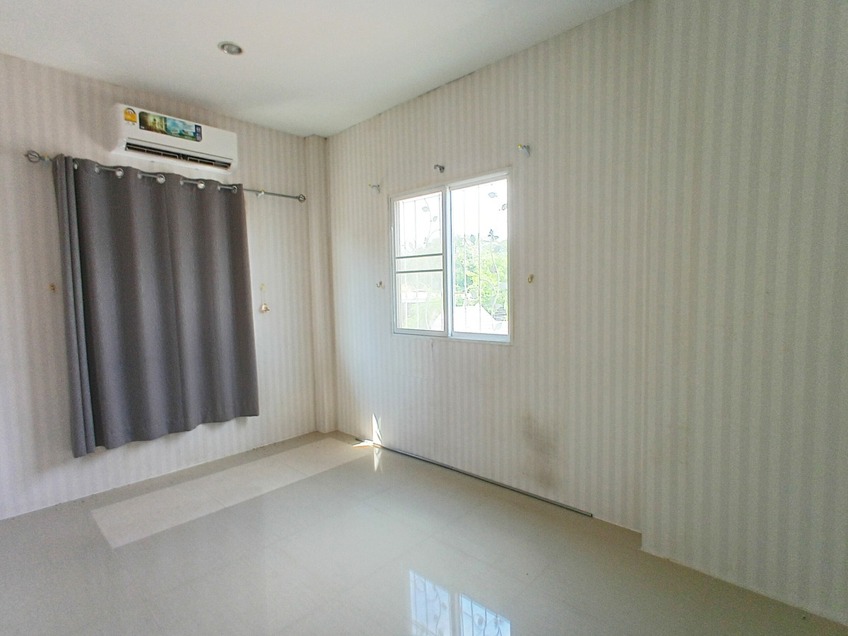 For SaleTownhomeNakhon Pathom : 🏡 Corner unit, garden frontage! Townhouse for sale, The Greenery 7 Soi 4. Fully extended and ready to move in!