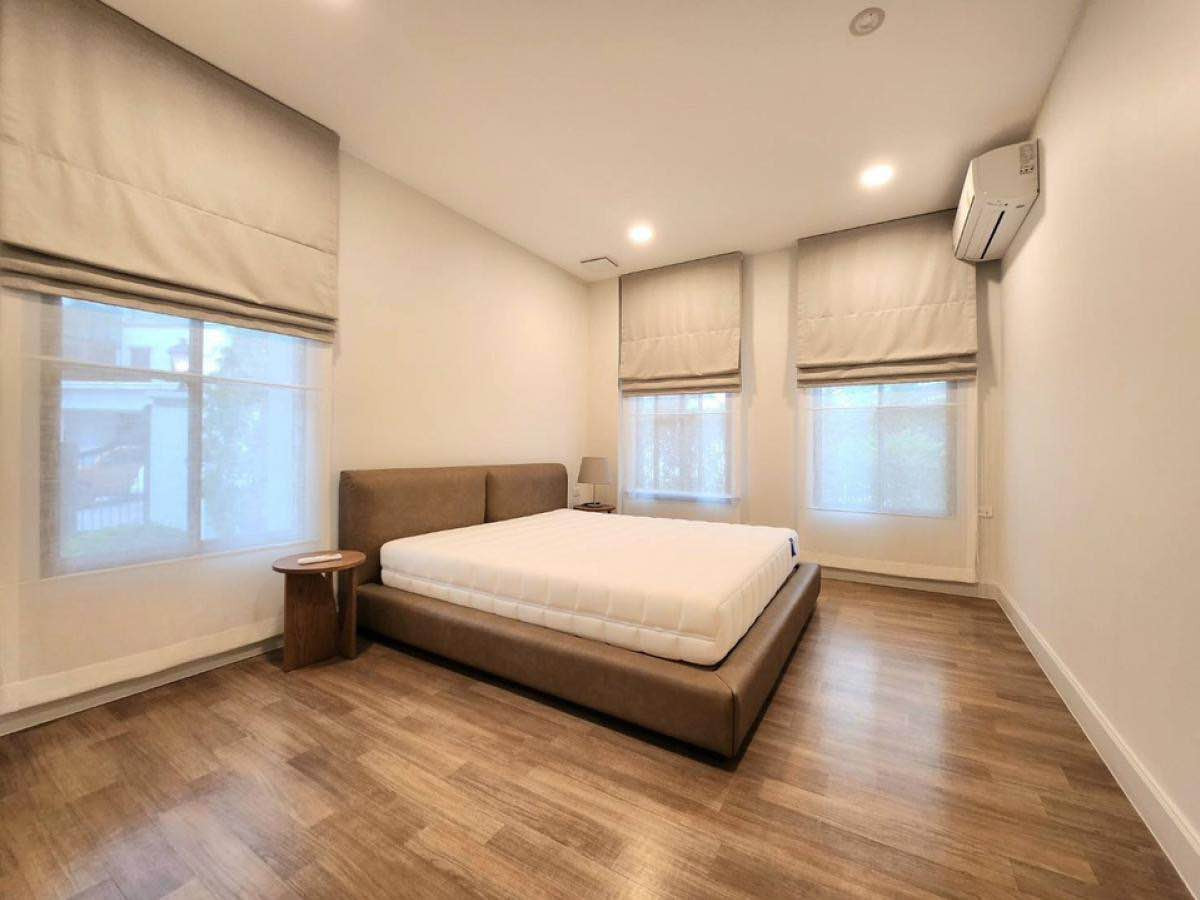 For RentHousePattanakan, Srinakarin : Nantawan Rama 9 - New Krungthepkreetha / 4 Bedrooms (FOR RENT) BZD111