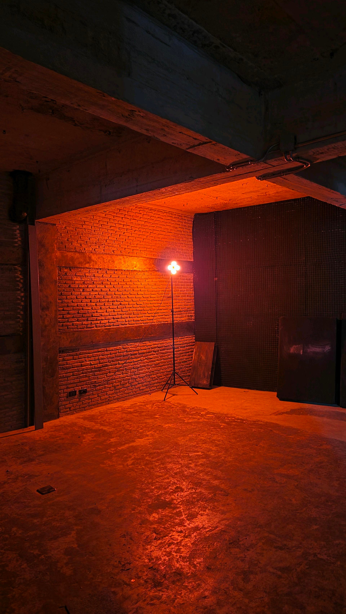 ให้เช่าอาคารพาณิชย์สยาม จุฬา สามย่าน : 🚩For Rent : Stand Alone Building Located on Rama 4 Road, Only 180 m. from MRT Hua Lamphong