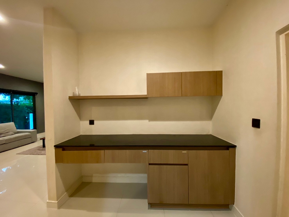 For SaleHousePattanakan, Srinakarin : Urgent Sale – 2-Storey Single House at Setthasiri Krungthep Kreetha | Special Price Below Market | Ready to Move In