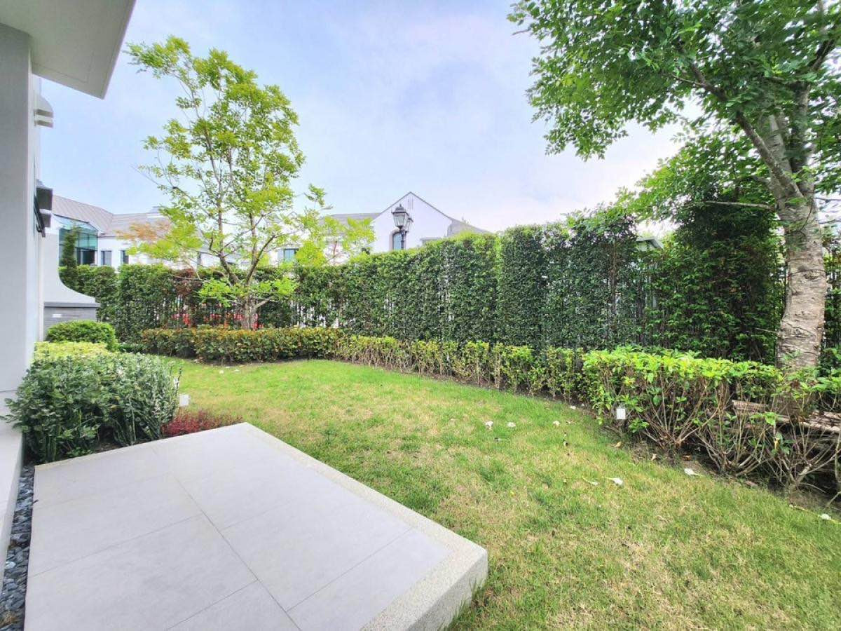 For RentHousePattanakan, Srinakarin : Nantawan Rama 9 - New Krungthepkreetha / 4 Bedrooms (FOR RENT) BZD111