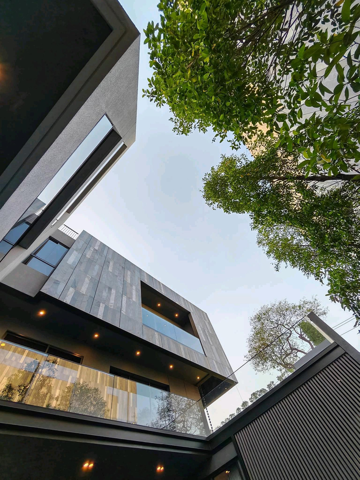 ขายบ้านเลียบทางด่วนรามอินทรา : 🔥บ้านนาคนิวาส 37 ใหม่พร้อมอยู่ 69 ล้าน🔥