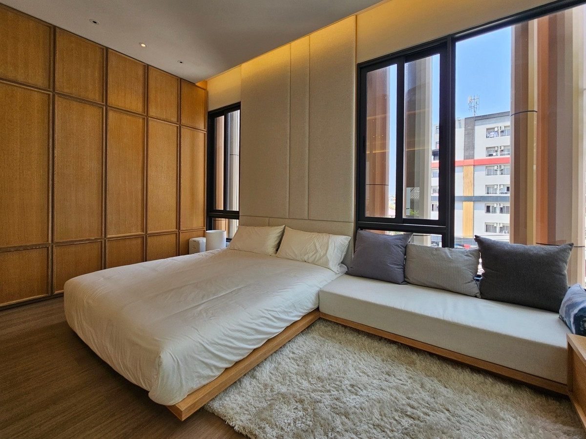 For SaleHome OfficeChokchai 4, Ladprao 71, Ladprao 48, : 🏠Home office Lat Phrao 41 Baan Puri Puri size 295 Sq.m 1 bed 4 bath special only 21.64 MB only!!!