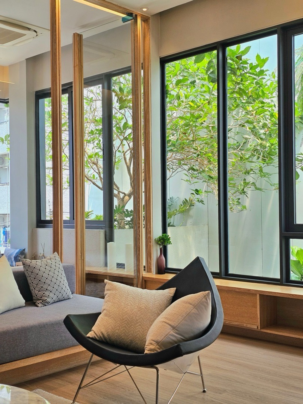 ขายทาวน์โฮมลาดพร้าว เซ็นทรัลลาดพร้าว : ✅✅✅𝗕𝗮𝗮𝗻 𝗽𝘂𝗿𝗶𝗽𝘂𝗿𝗶 𝗛𝗼𝗺𝗲 𝗼𝗳𝗳𝗶𝗰𝗲 ลาดพร้าว 41 ใกล้ Bts ภาวนา เพียง 5 นาที เดินทางสะดวก ขนาด 295 Sq.m  พิเศษเพียง 21.64 MB ติดต่อ 086-795-9997 (จิมมี่)