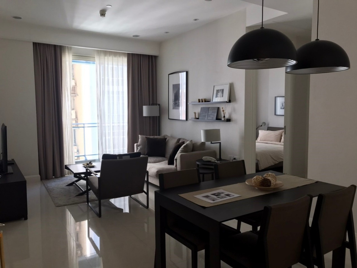 ขายคอนโดวิทยุ ชิดลม หลังสวน : คอนโดหรู 2 ห้องนอน ที่ Q Langsuan , Contact 062-496-6454