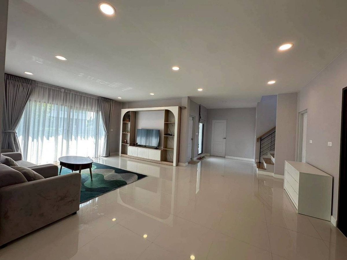 ให้เช่าบ้านเอกชัย บางบอน : 🔴🏡 LUXURY HOME FOR RENT | บ้านเดี่ยวสุดหรู  ไซส์ใหญ่สุดในโครงการ 📍 CENTRO BANGBON – บางบอน บ้านระดับพรีเมียม • เนื้อที่ 110 ตร.ว. | ใช้สอย 320 ตร.ม. • 4 ห้องนอน | 5 ห้องน้ำ