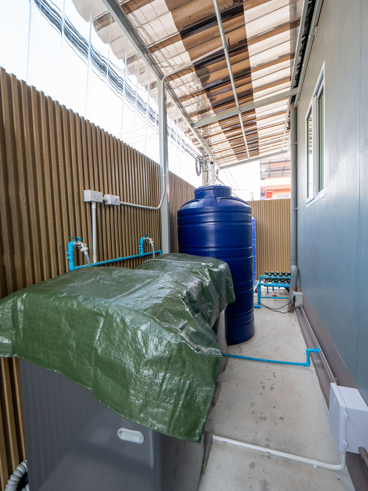 ขายกิจการโรงแรม & กิจการอพาร์ตเมนต์บางนา แบริ่ง ลาซาล : #ขายอพาร์ทเม้นท์ #ขายหอพัก #ใกล้เมกะบางนา ผลตอบแทน Yield% 7.5% ให้ไวเลยครับ พึ่งสร้างเสร็จใหม่ๆ มี 10 ห้อง ผู้เช่าเต็มทุกห้อง 100% ราคาดีมากๆ