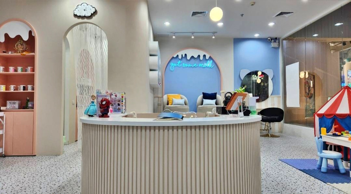 For LeaseholdRetail SpaceLadprao101, Happy Land, The Mall Bang Kapi : Barber shop for rent in The Mall Bangkapi, Education zone, next to HarborLand, a newly opened water park.