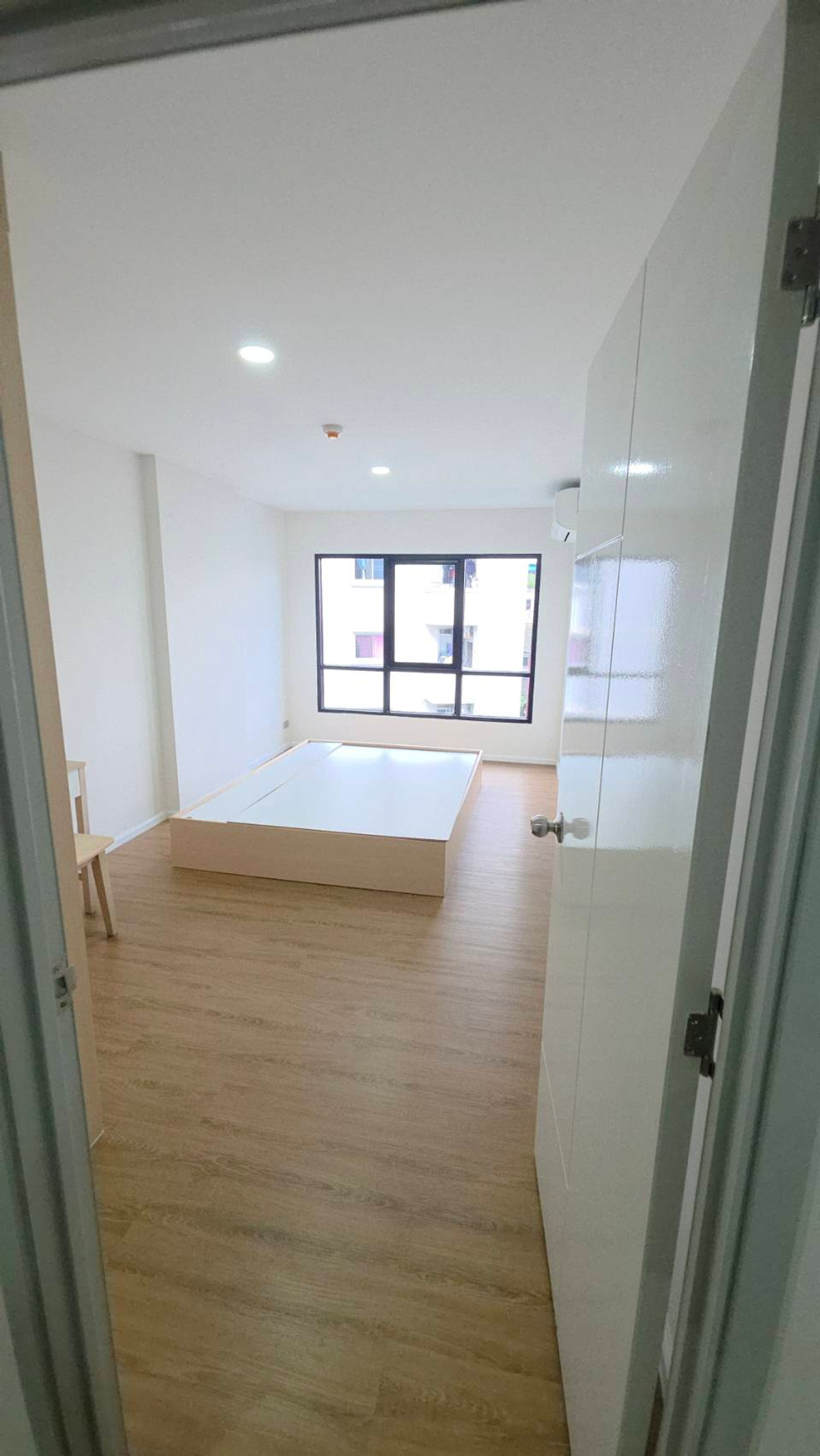 For RentCondoSamut Prakan,Samrong : 🔥Urgent for rent🔥 ALIVE SUKHUMVIT 76 (Alife Sukhumvit 76) Building B, 5th floor, new room, first hand, fully furnished, ready to move in 📏 Size 48.12 sq m. | 2 bedrooms, 1 bathroom Line @bzprOperty