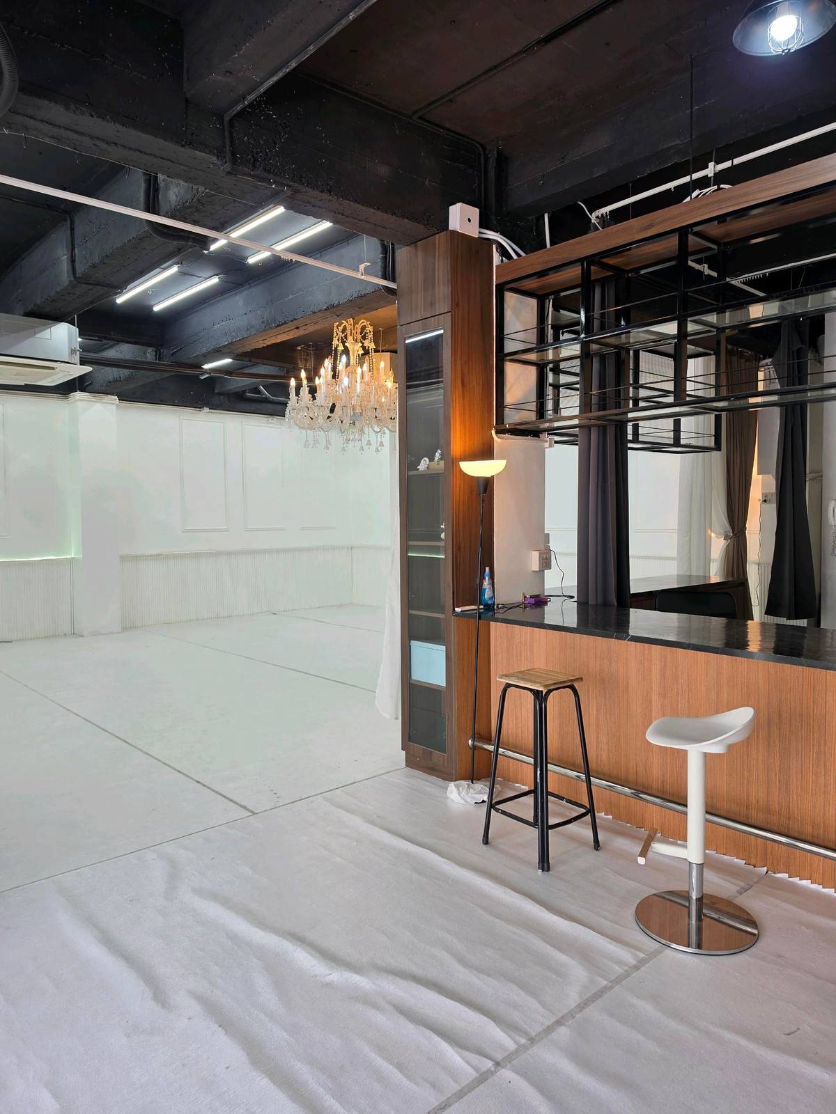 ให้เช่าอาคารพาณิชย์สยาม จุฬา สามย่าน : 🚩For Rent : Stand Alone Building Located on Rama 4 Road, Only 180 m. from MRT Hua Lamphong