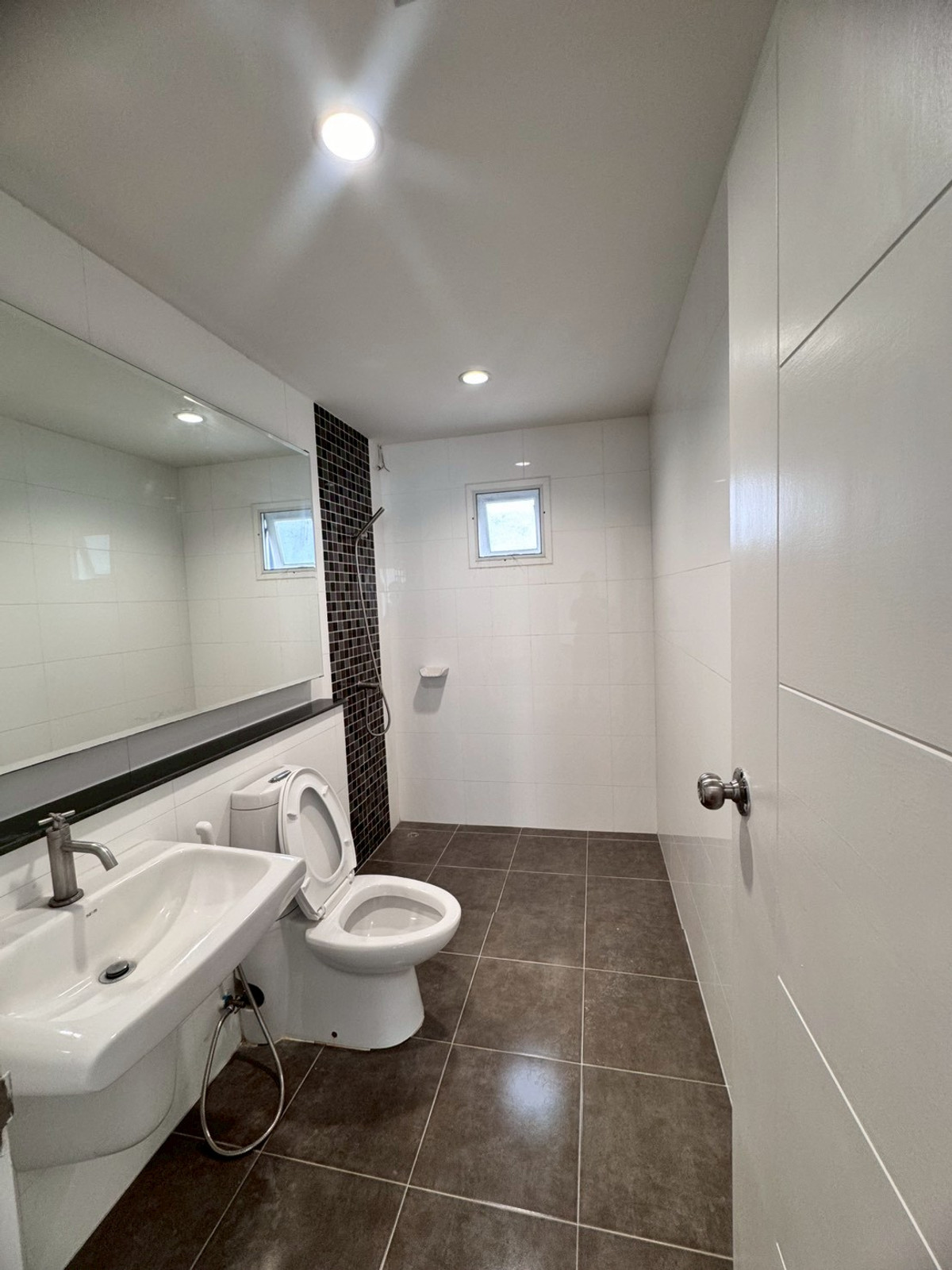 For SaleTownhomePattanakan, Srinakarin : Townhome for sale, The Exclusive Village, Pattanakarn 44 (The Exclusive-Pattanakarn44) near APL Hua Mak (N.1915)