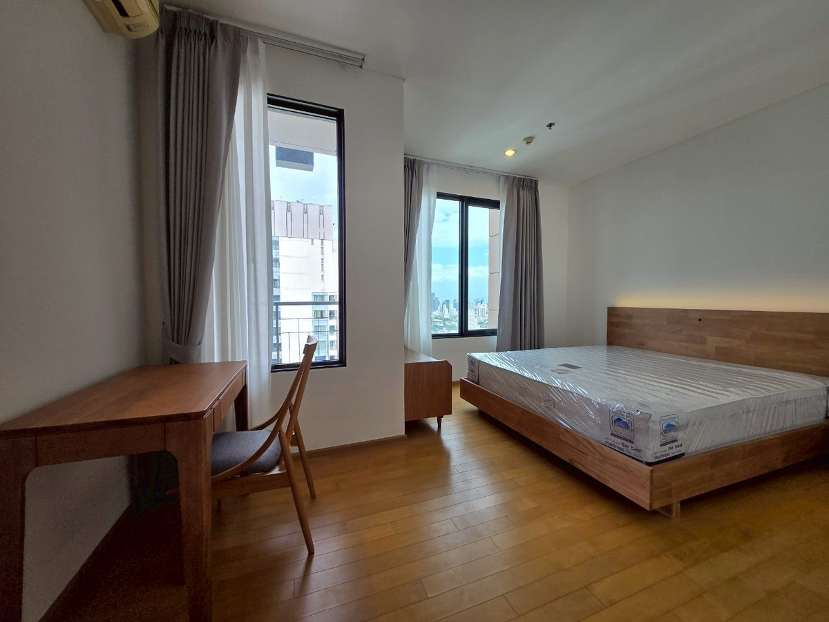 ขายคอนโดพระราม 9 เพชรบุรีตัดใหม่ RCA : คอนโด 5 ห้องนอนวิวสวย ที่ VILLA ASOKE , Contact 062-496-6454