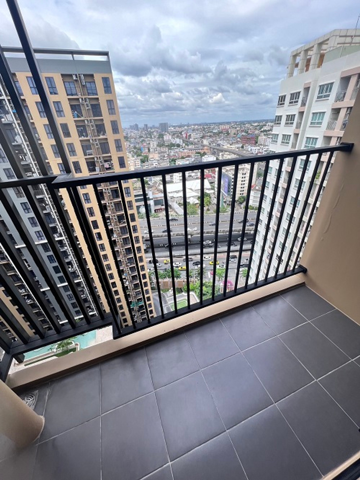 ขายคอนโดปิ่นเกล้า จรัญสนิทวงศ์ : 💖💖ขายห้องสวย  ราคาถูก! คอนโด Plum Condo Pinklao Station แต่งครบ ทำเลดี ใกล้รถไฟฟ้า MRT / 2 ห้องนอน ขนาด 50.62 ตรม ราคาเพียง 4.45 ล้านบาท!! / สนใจสอบถามได้นะคะ Line ID : atfirm2010 💖💖