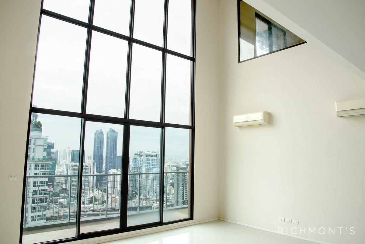 ขายคอนโดพระราม 9 เพชรบุรีตัดใหม่ RCA : คอนโด 4 ห้องนอนวิวสวย ที่ VILLA ASOKE , Contact 062-496-6454