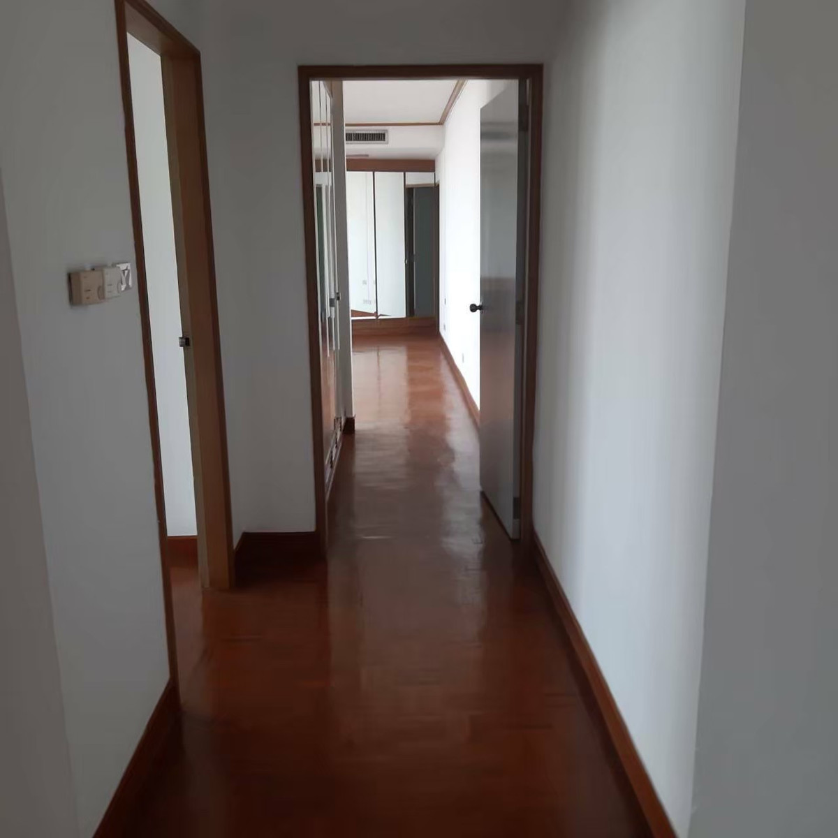 ขายคอนโดสาทร นราธิวาส : 2 ห้องนอน ที่ Baan Yen Akard Condominium, Contact 062-496-6454