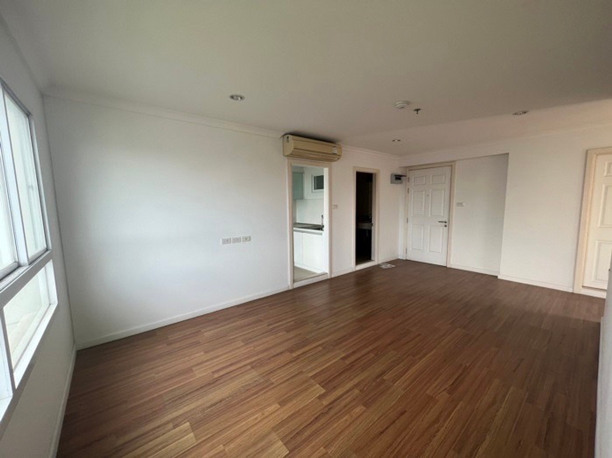 ขายคอนโดปิ่นเกล้า จรัญสนิทวงศ์ : 💖💖ขายถูก Lumpini Suite Pinklao (2 Bed 63.85 ตร.ม/4.55 ล้าน) ชั้น 12 ห้องเปล่า ใกล้ห้าง,ถนนใหญ่/สนใจสอบถามได้นะคะ Line ID = atfirm2010💖💖