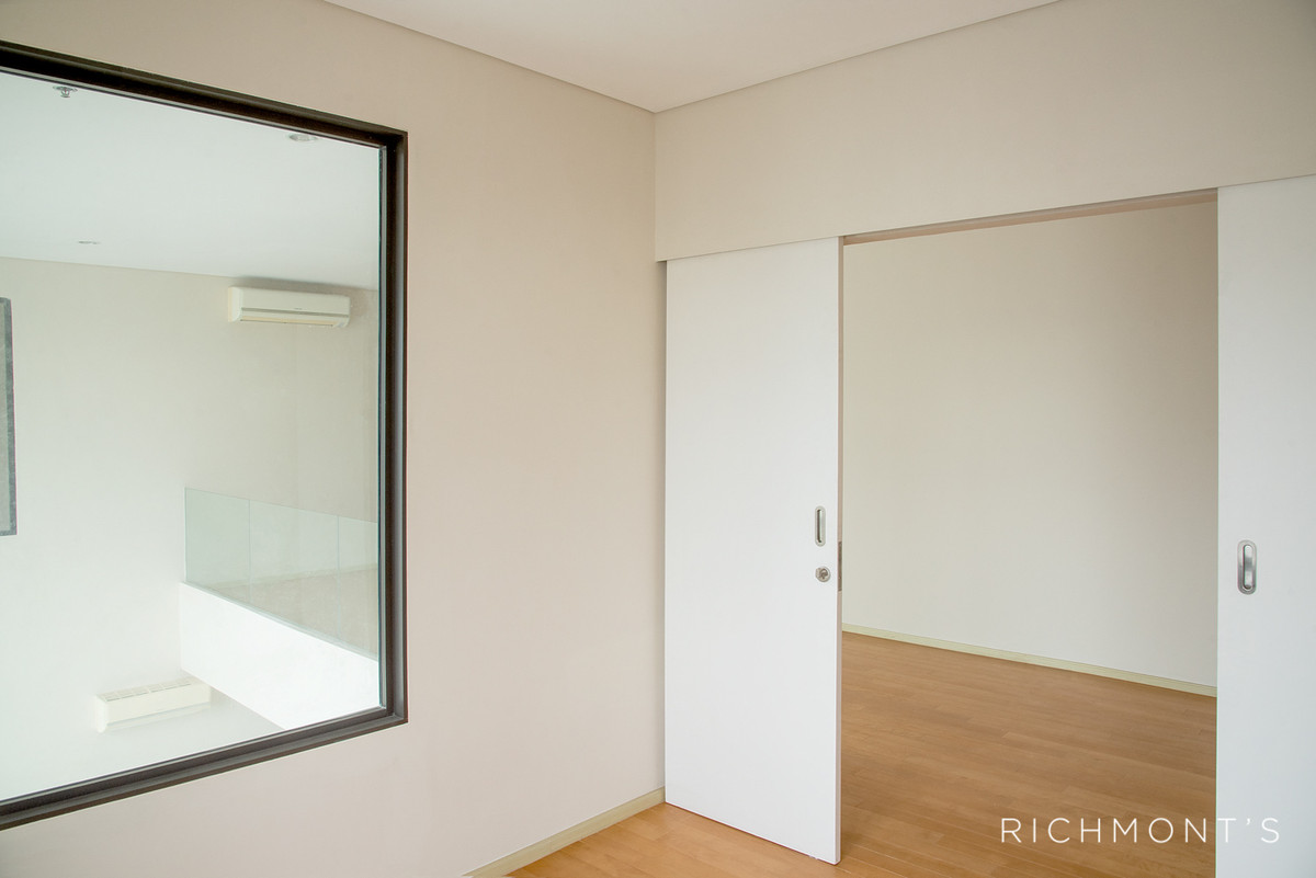 ขายคอนโดพระราม 9 เพชรบุรีตัดใหม่ RCA : คอนโด 4 ห้องนอนวิวสวย ที่ VILLA ASOKE , Contact 062-496-6454