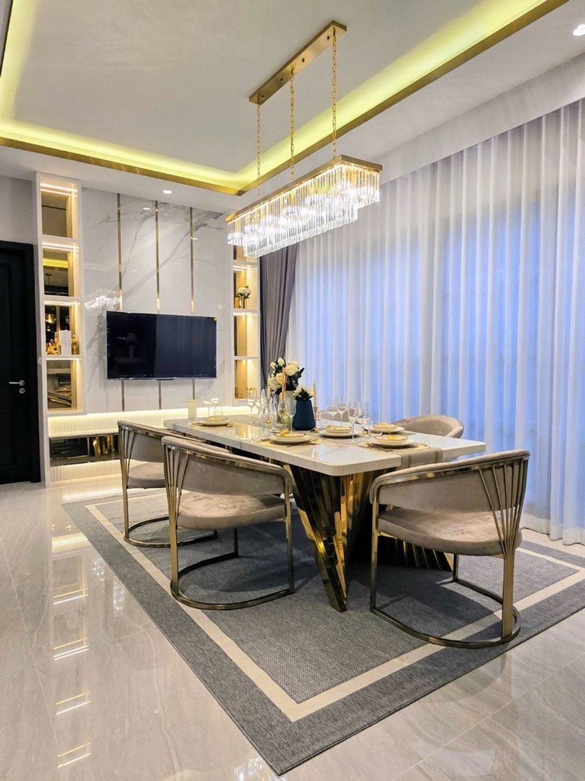 บ้านลาดกระบัง สุวรรณภูมิ : 🏰 เช่าหรือขาย คฤหาสน์หลังใหญ่ บ้านเดี่ยวสุดหรู ป้ายแดง📍 เพอร์เฟค มาสเตอร์พีช 4 สุขุมวิท 77