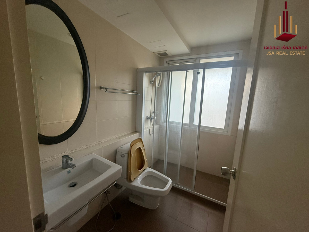 ขายคอนโดสาทร นราธิวาส : ✨ For Sale: The Bangkok Narathiwas Condo ✨  💰 Only 5,500,000 THB