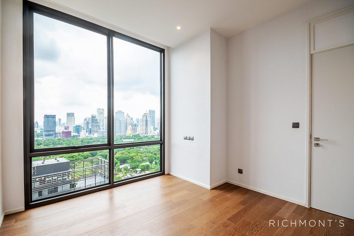 ขายคอนโดวิทยุ ชิดลม หลังสวน : คอนโด 3 ห้องนอนวิวสวย ที่ MUNIQ Langsuan, Please call: 062-496-6454