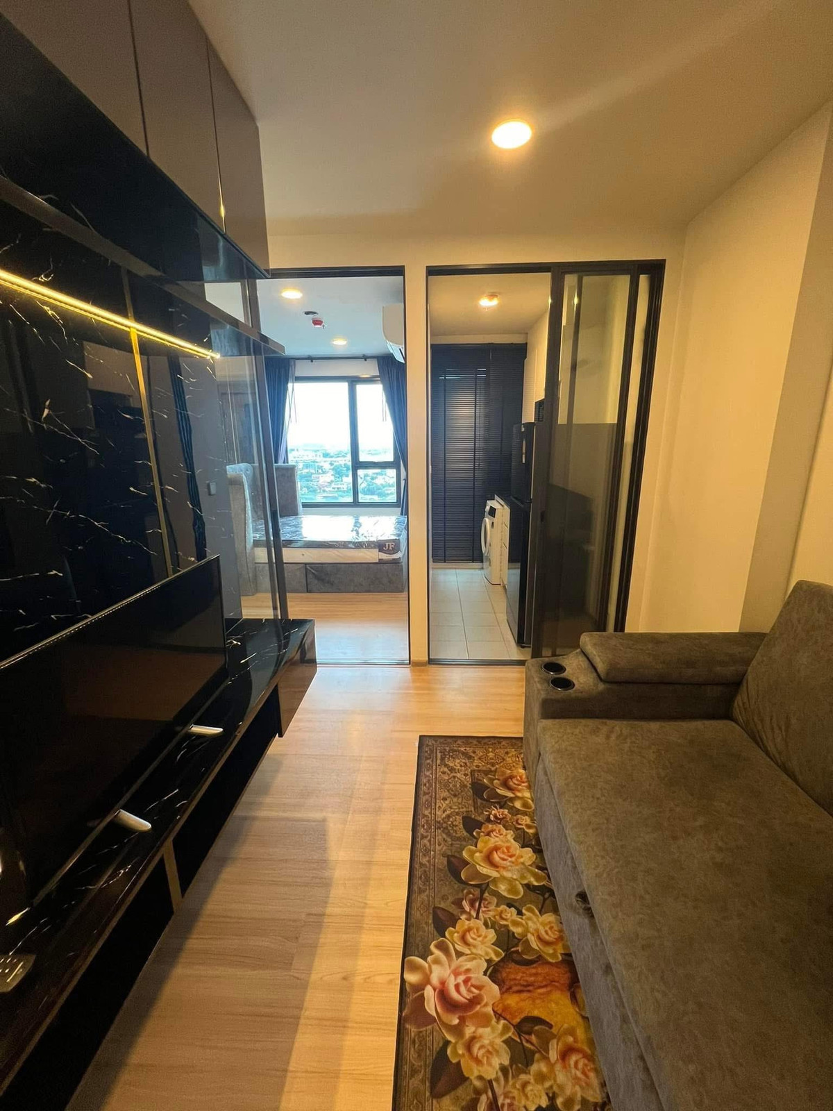 ให้เช่าคอนโดเกษตรศาสตร์ รัชโยธิน : ห้องแต่งสวย สไตล์ลายหินอ่อนสีดำพร้อมอยู่⭐ให้เช่า Chewathai Kaset-Nawamin