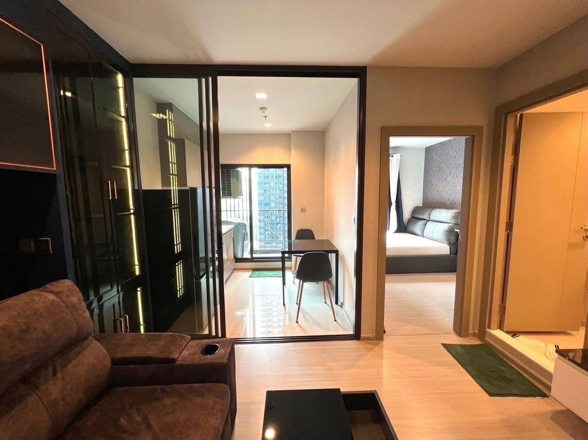 For RentCondoRama9, Petchburi, RCA : For rent: Life Asoke Rama9 (Life Asoke Rama 9) 1 bedroom, 1 bathroom, 32 sq m., Building B, 18th floor, beautiful city view, complete with furniture and appliances, 21,000 baht.