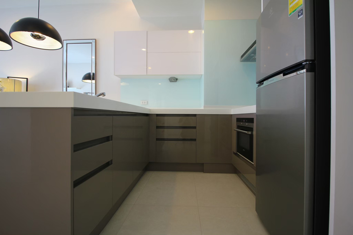 ขายคอนโดวิทยุ ชิดลม หลังสวน : คอนโด 2 ห้องนอน ที่ Q Langsuan , Contact 062-496-6454