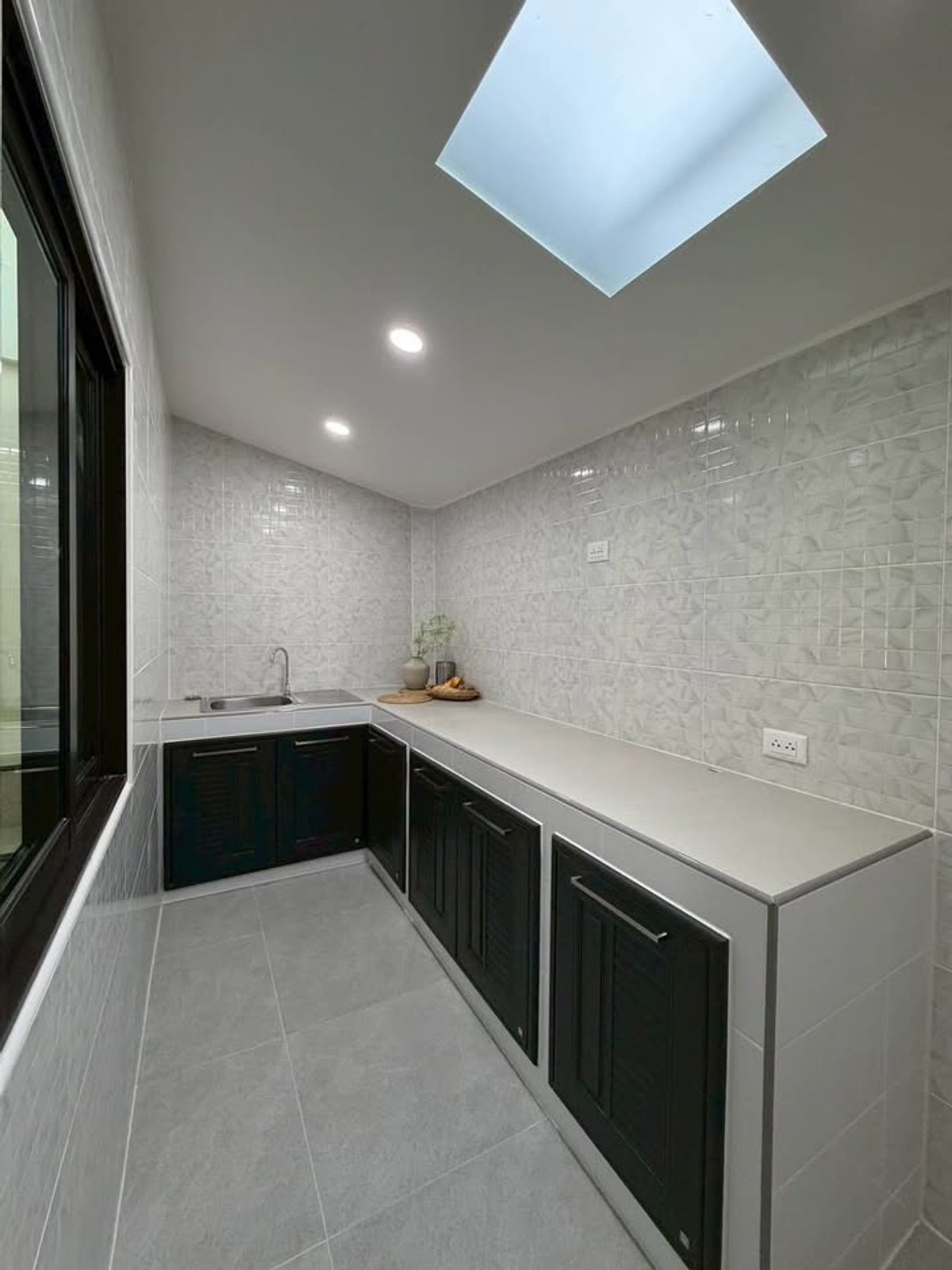 ขายทาวน์โฮมรามคำแหง หัวหมาก : K-6709  ขายด่วน ! ทาวน์โฮม รีโนเวทใหม่ หมู่บ้านปรีชา 8 ตกแต่งใหม่ สไตล์ Modern & Cozy พร้อมอยู่ 